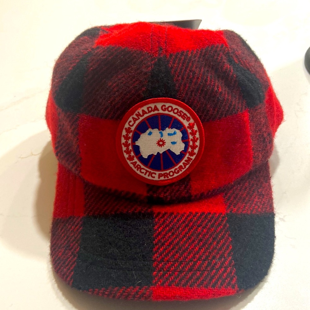 🆕🔥💯AUTHENTIC CANADA GOOSE BUFFALO PLAID WOOL HAT🔥